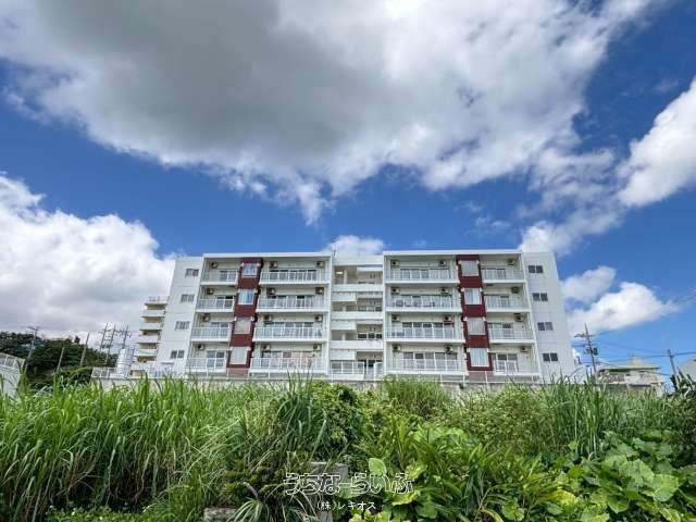 4-Story RC Apartment Building for Sale in Uruma, Okinawa - Thumbnail 2