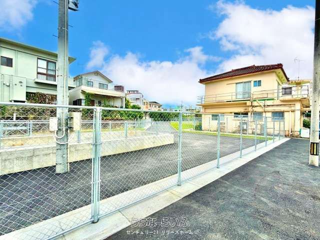 156.08 sqm Corner Land Plot in Naha's Ishimi, Near Monorail Station - Image 1
