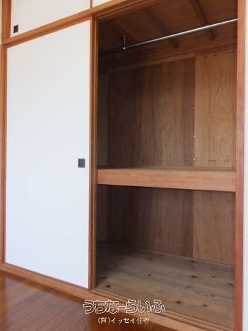 Pet-Friendly 3DK Apartment for Rent in Urasoe, Okinawa - Thumbnail 4