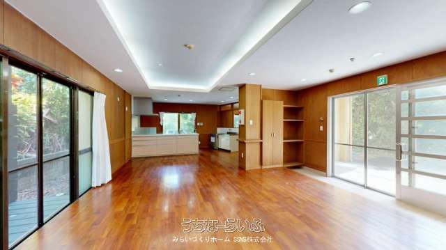 Spacious 2LDK Concrete Block Home on Flat Land in Ishigaki - Thumbnail 4