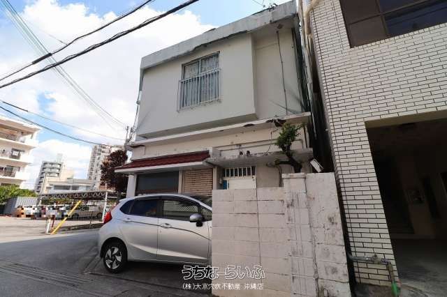 112.24 sqm Corner Land for Sale in Naha, Okinawa with Old House - Thumbnail 2