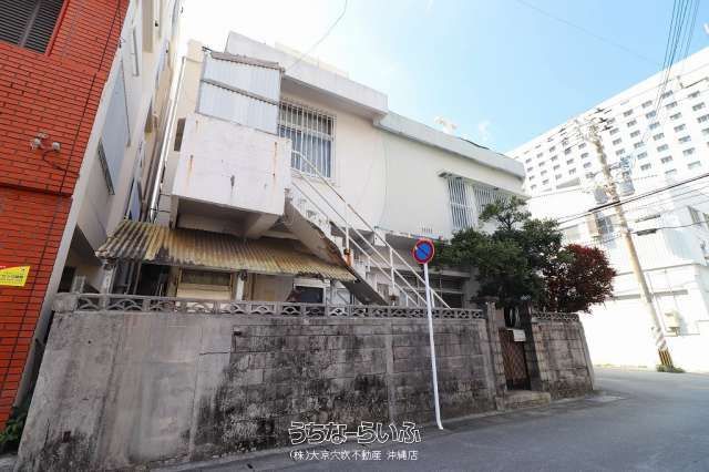 112.24 sqm Corner Land for Sale in Naha, Okinawa with Old House - Thumbnail 3