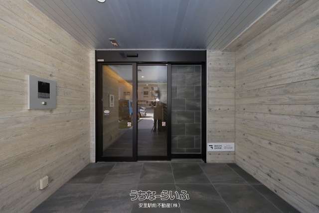 Modern 1LDK Apartment in Naha, Okinawa - No Guarantor Required - Thumbnail 2