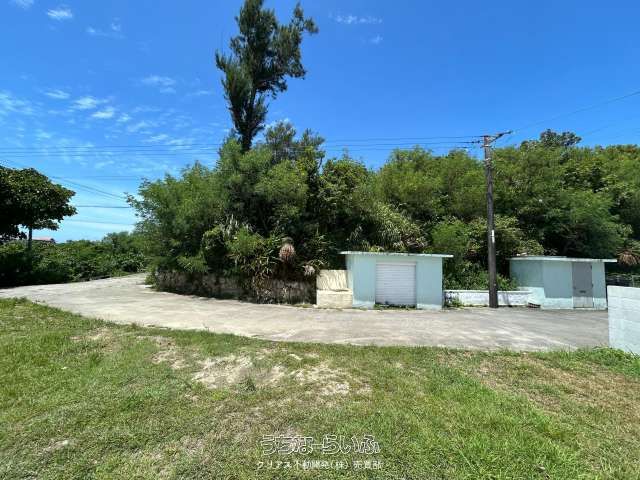 Okinawa City Land for Sale with Sea Views - 2472.73m² - Image 1
