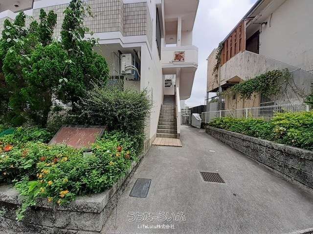 Sunhills Tsuboya 301: 1K Apartment for Rent in Naha, Okinawa - Thumbnail 3