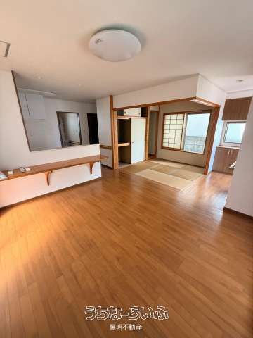 Spacious 3LDK House for Sale in Chatan, Okinawa - Thumbnail 4