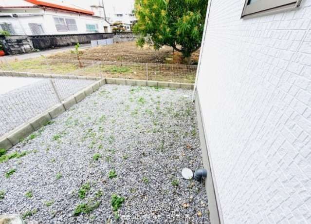 New 3LDK Wooden House in Nishihara, Okinawa - Corner Lot with Garden - Thumbnail 3