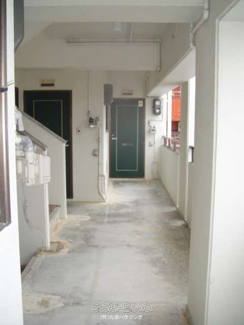 1K Apartment for Rent in Naha City, Okinawa - No Key Money - Thumbnail 2