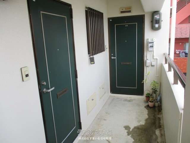 1K Apartment for Rent in Naha City, Okinawa - Mansion Eiko - Thumbnail 3