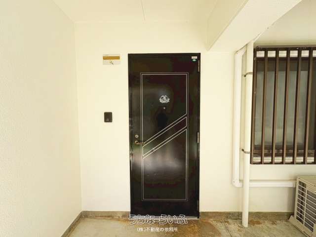 Renovated 3LDK Apartment in Angelheim Tomigusuku Castle Park - Thumbnail 4