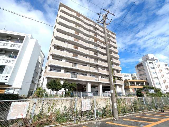 Lions Mansion Matsukawa 3LDK Condo Near Asato Station, Naha - Thumbnail 2