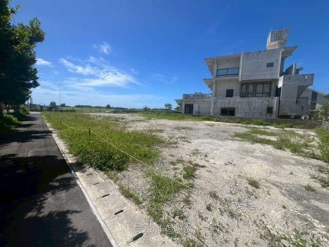 720.71㎡ Rental Land in Awase, Okinawa City - Ideal for Parking/Yard - Thumbnail 4