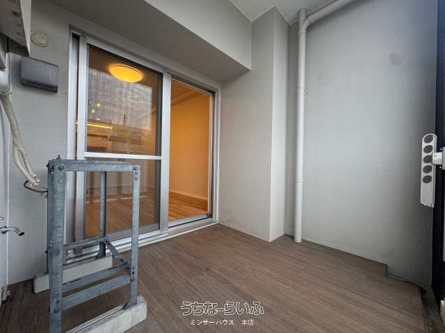 Premium Court Urasoe Makiminato 208: 2LDK Apartment for Sale - Thumbnail 2