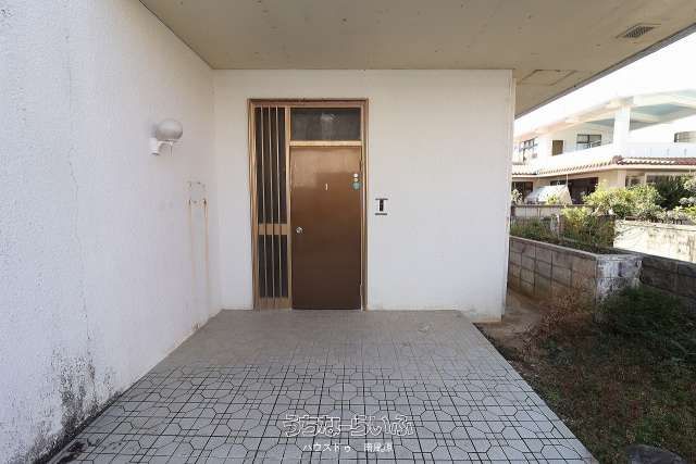 5LDK Corner Lot House for Sale in Nanjo City, Okinawa - Thumbnail 4