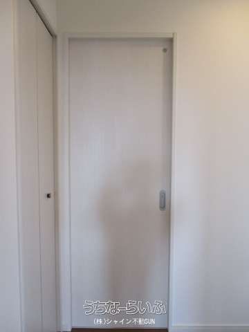 Stylish 1LDK Designer Apartment for Rent in Naha, Okinawa - Thumbnail 3