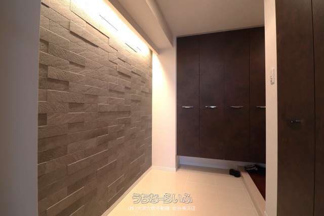 Arteure Mihama 2LDK Seaside Apartment for Sale in Chatan - Thumbnail 3