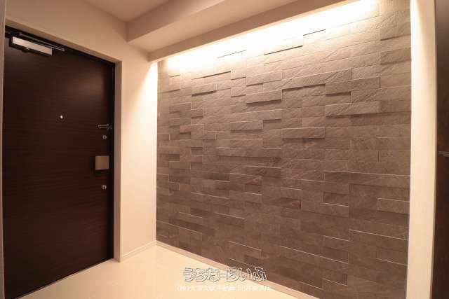 Arteure Mihama 2LDK Seaside Apartment for Sale in Chatan - Thumbnail 2