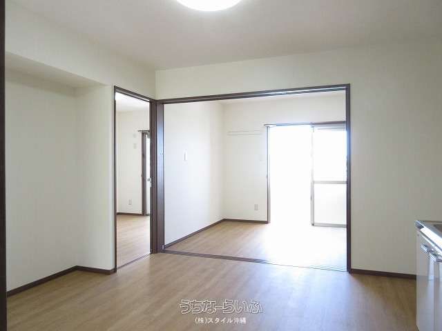 Comfort Ryu 103: 3DK Apartment for Rent in Itoman, Okinawa - Thumbnail 3