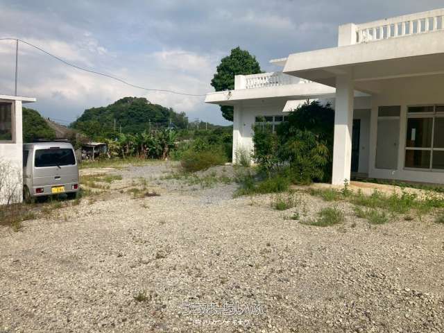 1,411.94 sqm Land with House & Warehouse for Sale in Nago, Okinawa - Thumbnail 2