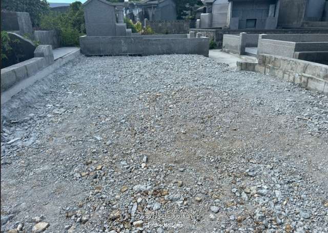 Rare Cemetery Plot for Sale in Shikina, Naha City, Okinawa - Thumbnail 2