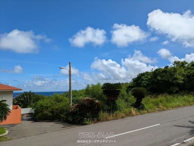 150 Tsubo Land in Ishigaki's Yamabare Villa District with Sea Views - Image 1