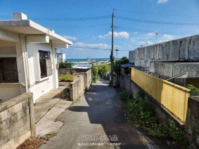 Land with Solar Home & Sea Views in Kit Nakagusuku, Okinawa - Thumbnail 4