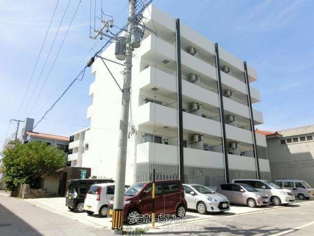 Spring Mansion 1K Apartment for Rent in Ishigaki, Okinawa - Thumbnail 2