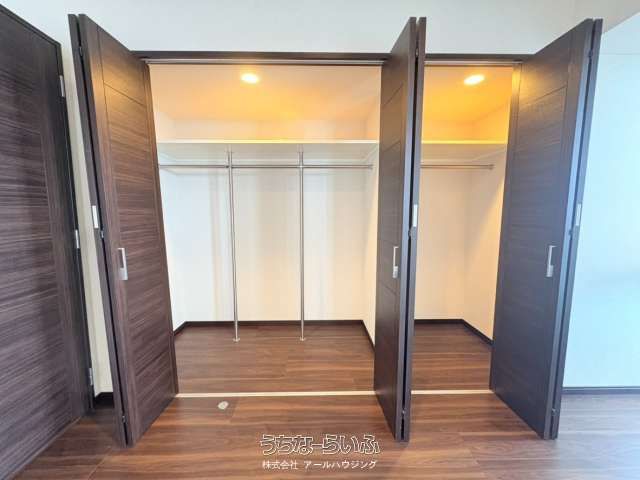 29th Floor 2LDK Apartment in Ryuk Tower The East, Naha - Thumbnail 3