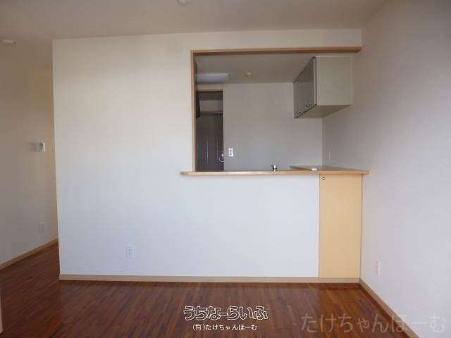 Avnir Takara 202: 1K Apartment for Rent in Naha, Okinawa - Thumbnail 3