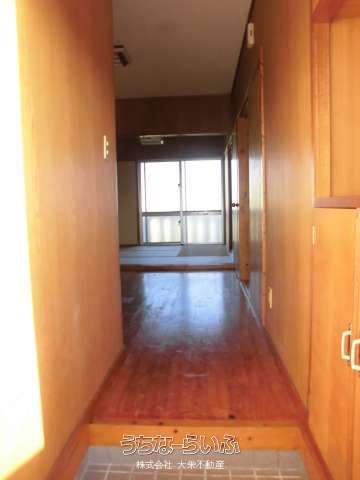 3DK Apartment for Rent in Kin Town, Okinawa - 55,000 Yen - Thumbnail 2
