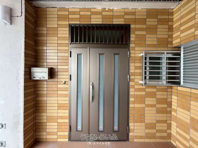 4LDK Pet-Friendly Apartment for Rent in Okinawa City - Thumbnail 3