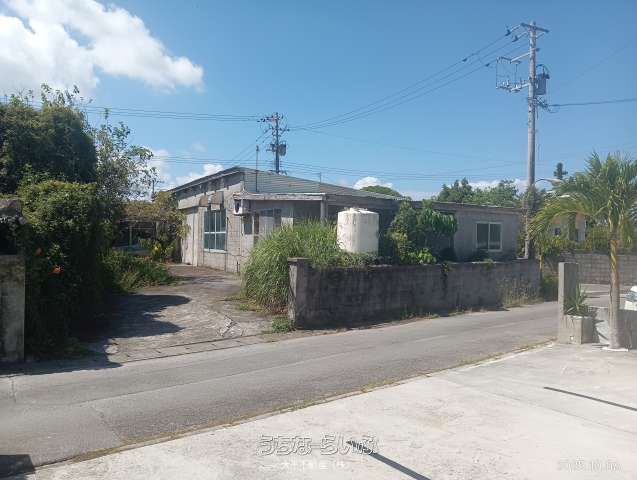 Land for Sale in Nago City Okinawa with Warehouse - Thumbnail 2