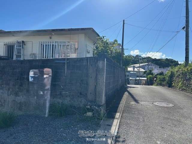 3DK Investment House for Sale in Okinawa City - Thumbnail 2