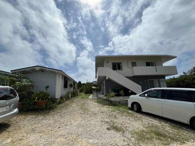 751.48 sqm Commercial Land with RC Building for Sale in Miyakojima - Thumbnail 4