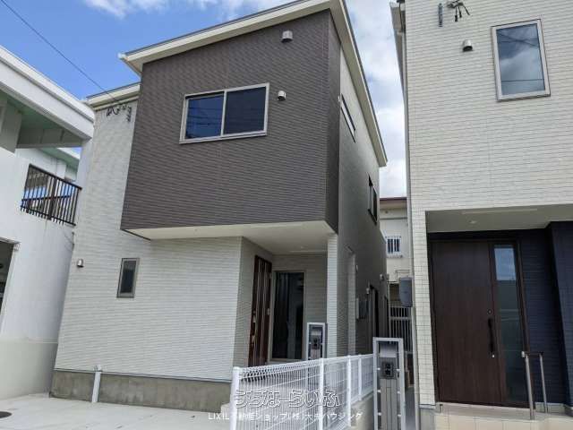 Detached House for Rent in Tomigusuku City, Okinawa - 3LDK - Thumbnail 2