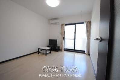 Leonext Masato 404: 1K Apartment for Rent in Naha, Okinawa - Thumbnail 2