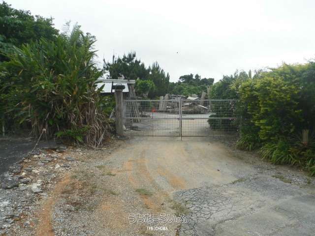 1110.74 sqm Land for Sale in Noborikawa, Okinawa City - Thumbnail 3