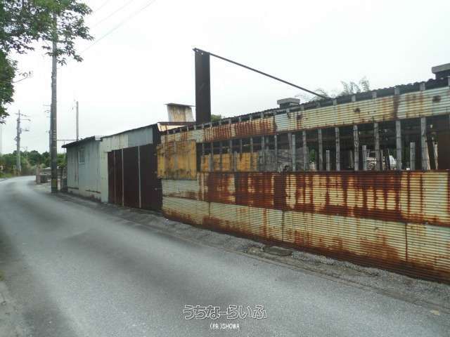 1110.74 sqm Land for Sale in Noborikawa, Okinawa City - Thumbnail 2