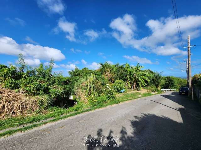 621m² Land for Sale in Uruma, Okinawa with Ocean Views - Thumbnail 2