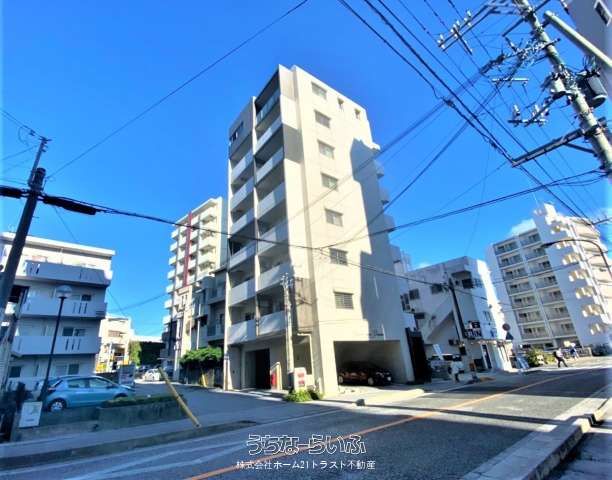 1LDK Apartment for Rent near Asato Station, Naha, Okinawa - Thumbnail 2