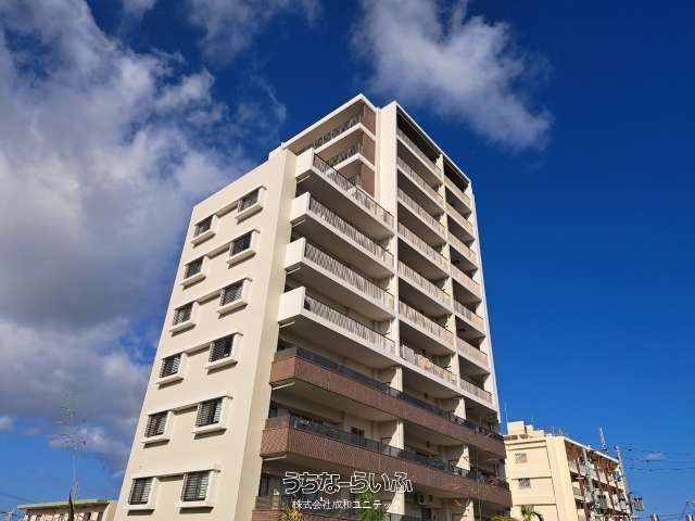 Modern 2LDK Apartment for Sale in Ginowan, Okinawa - Thumbnail 2