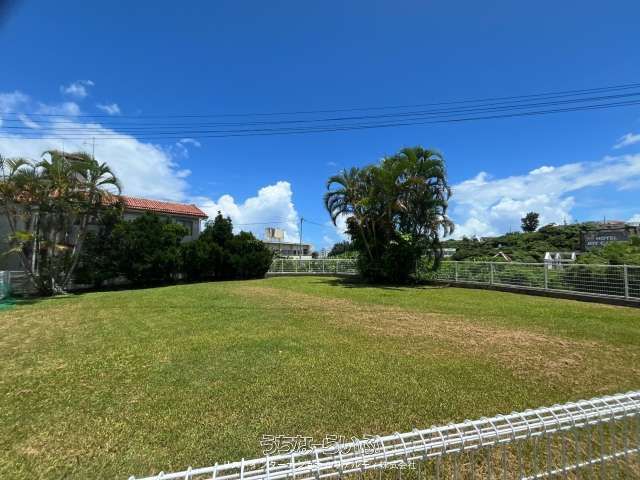 8-Unit Apartment Building with Dog Run for Sale in Okinawa City - Thumbnail 4