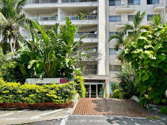 1K Apartment for Rent in Naha, Okinawa with Excellent Views - Thumbnail 2