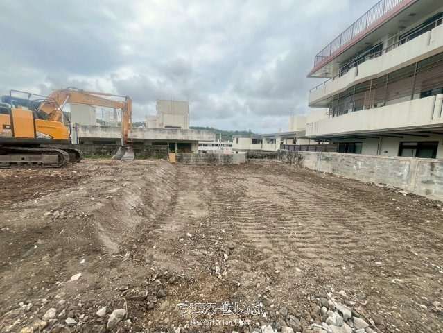 Prime 209m² Residential Land for Sale in Naha City, Okinawa - Thumbnail 4