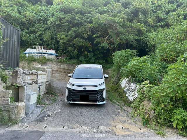 290m² Land for Sale in Kitamakaru Village, Okinawa - Thumbnail 2