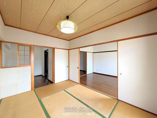 Lions Mansion Mihara 2DK Apartment for Sale in Naha, Okinawa - Thumbnail 3