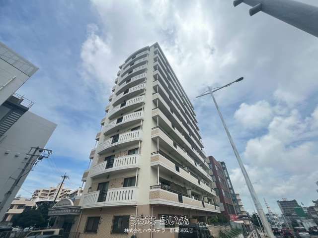 3LDK Apartment with Ocean View in Naha, Okinawa | Wing Chateau - Thumbnail 2