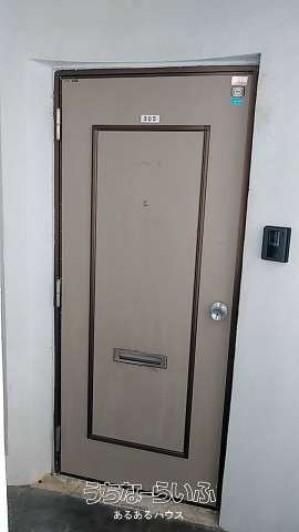 Renovated Studio Apartment for Sale in Ginowan, Okinawa - Thumbnail 2