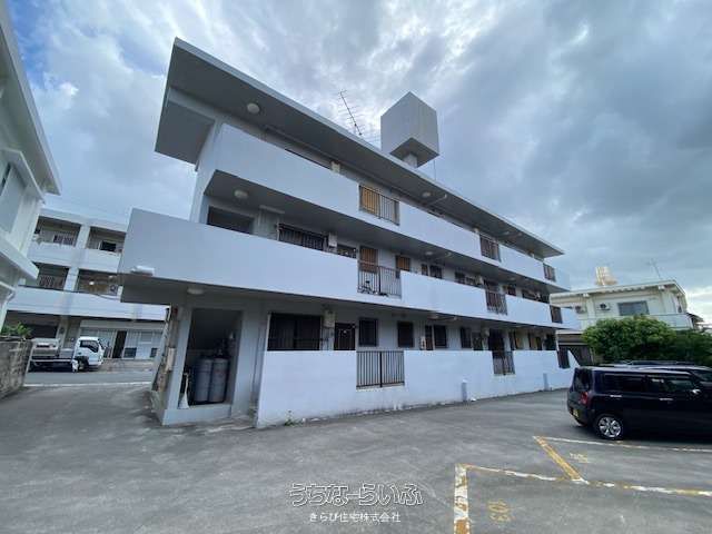 9-Unit Apartment Building for Sale in Naha, Okinawa - 5.3% Yield - Thumbnail 4