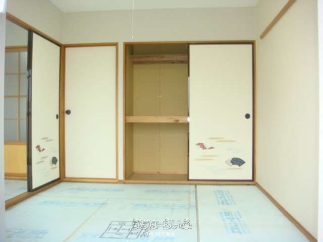 Nex Court Oyakawa 102: 2LDK Apartment for Rent in Nanjo City, Okinawa - Thumbnail 3